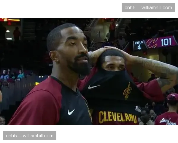 骑士客场击败勇士7分 克利夫兰终结对金州连败纪录 骑士客场击败勇士7分 克利夫兰终结对金州连败纪录